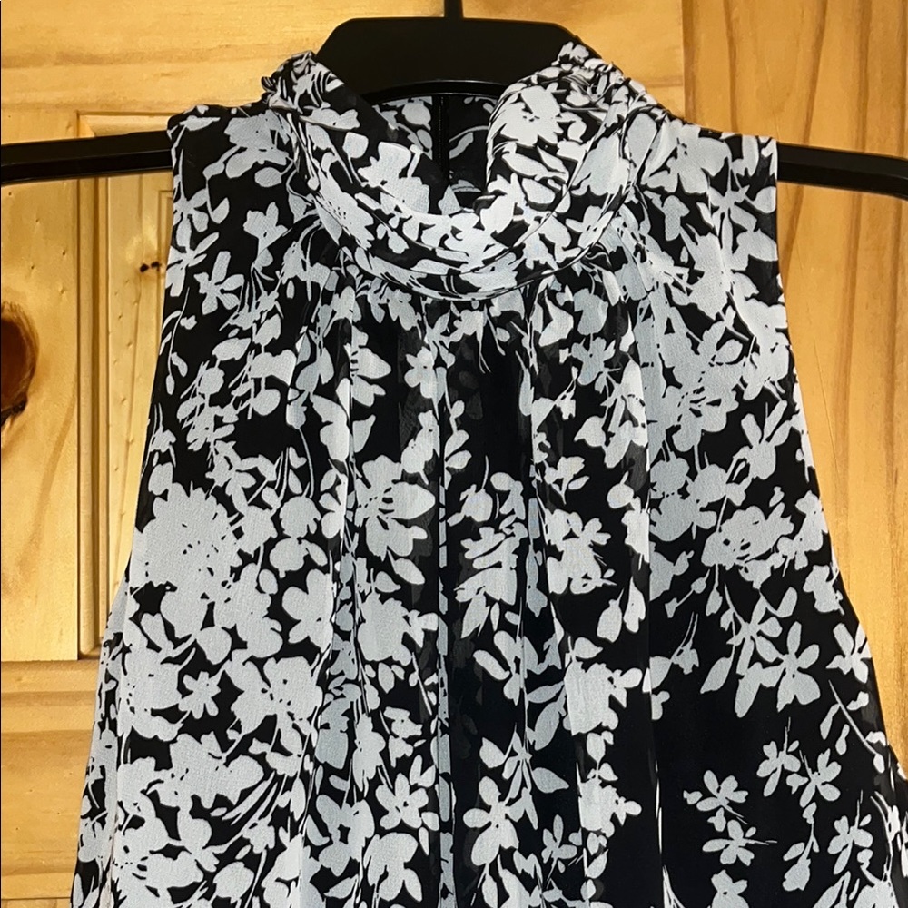 Just...Taylor Black and White Halter Mini Dress - Picture 3 of 7